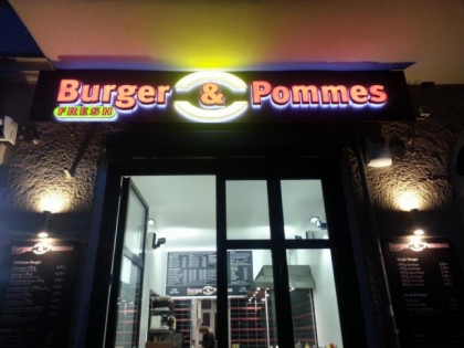 照片: Burger &amp;amp; Pommes